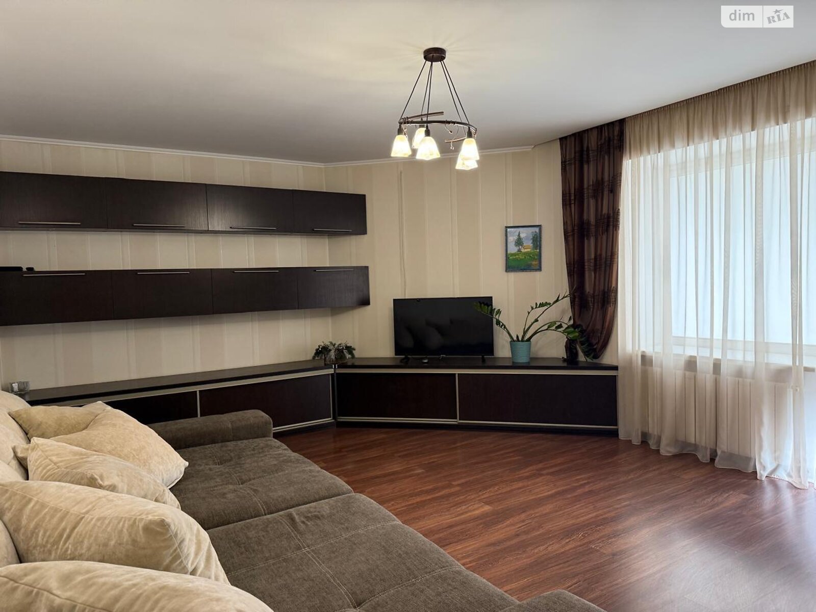 Продаж трикімнатної квартири в Луцьку, на вул. Зацепи 8, район 40 мікрорайон фото 1