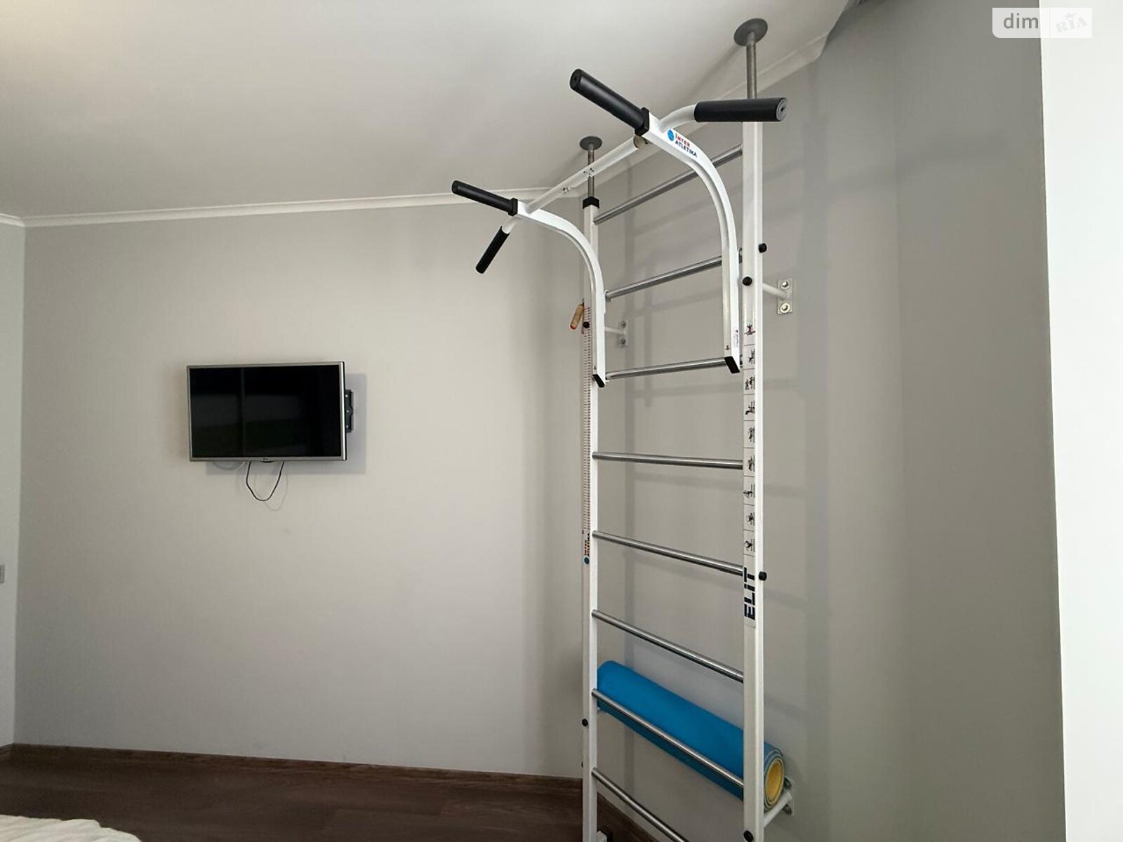 Продаж трикімнатної квартири в Луцьку, на вул. Зацепи 8, район 40 мікрорайон фото 1