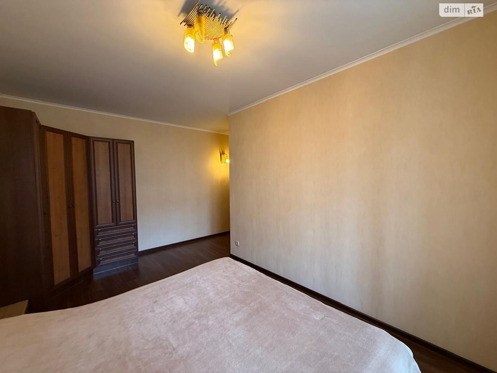 Продаж трикімнатної квартири в Луцьку, на вул. Зацепи 8, район 40 мікрорайон фото 1