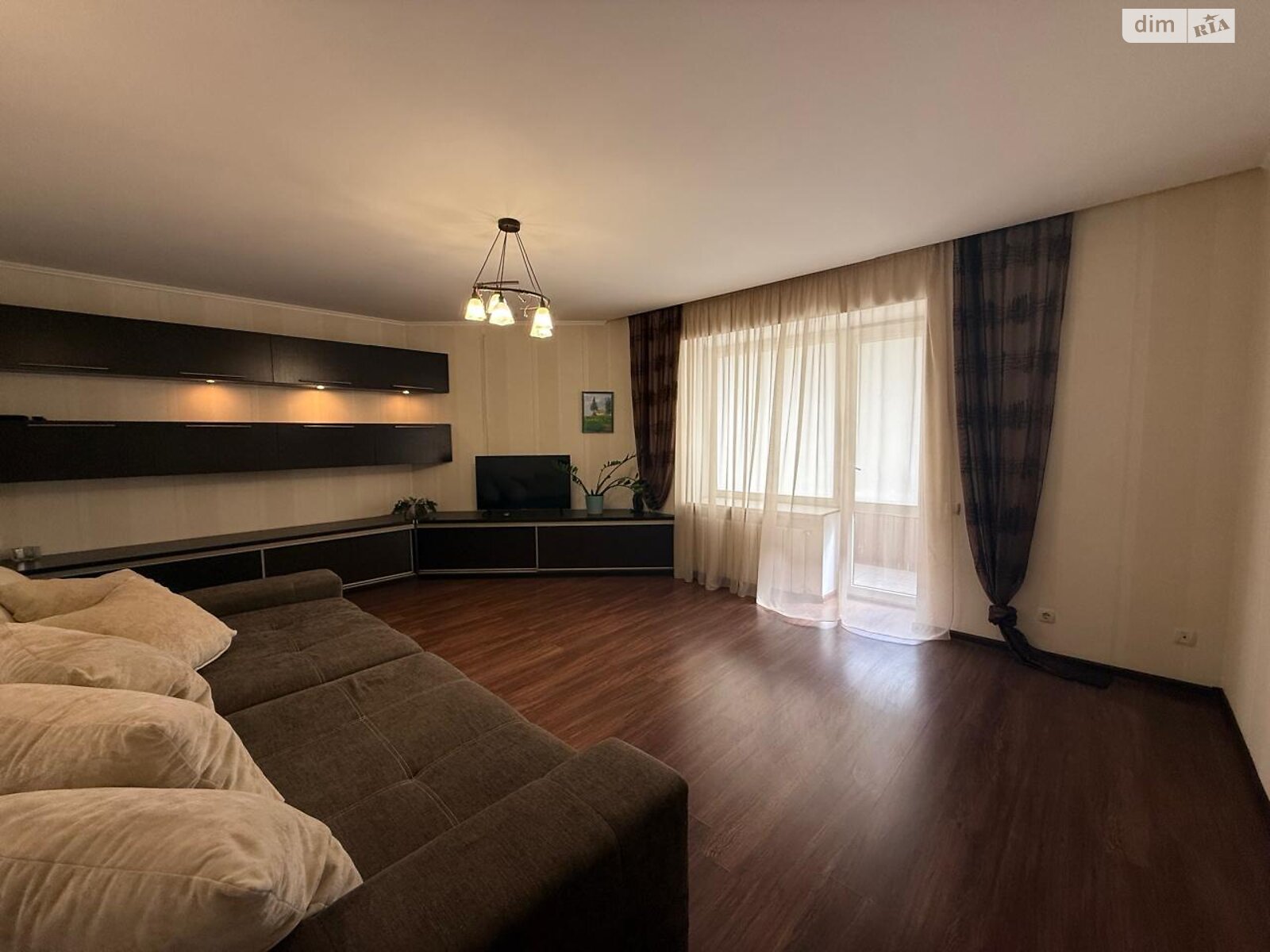 Продаж трикімнатної квартири в Луцьку, на вул. Зацепи 8, район 40 мікрорайон фото 1