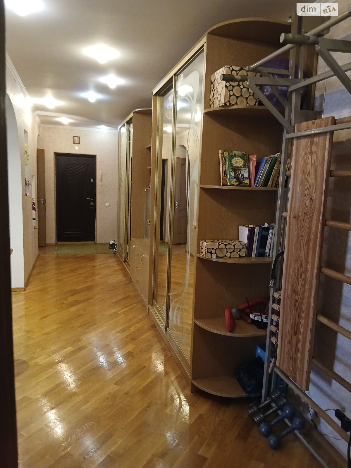 Продаж трикімнатної квартири в Луцьку, на вул. Чорновола В'ячеслава 26, район 55 мікрорайон фото 1 Продаж трикімнатної квартири в Луцьку, на вул. Чорновола В'ячеслава 26, район 55 мікрорайон фото 1