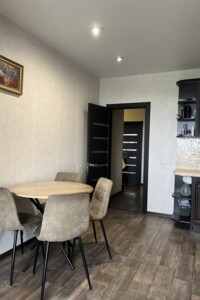 Продаж трикімнатної квартири в Луцьку, на вул. Дмитра Іващенка 1А, район 55 мікрорайон фото 2