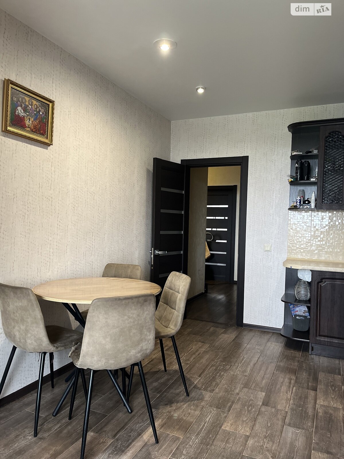 Продаж трикімнатної квартири в Луцьку, на вул. Дмитра Іващенка 1А, район 55 мікрорайон фото 1