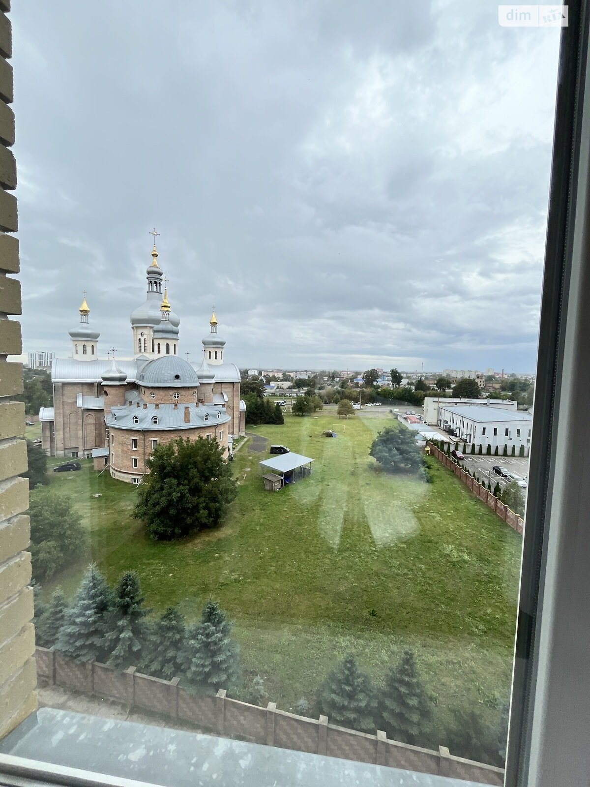 Продаж трикімнатної квартири в Луцьку, на вул. Дмитра Іващенка 1А, район 55 мікрорайон фото 1