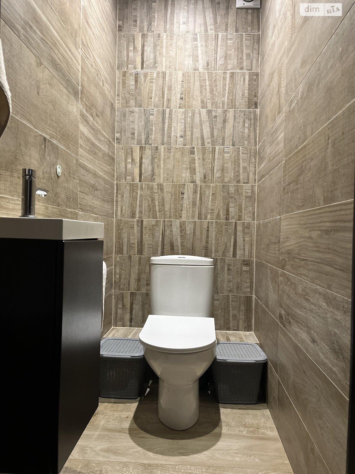 Продаж трикімнатної квартири в Луцьку, на вул. Дмитра Іващенка 1А, район 55 мікрорайон фото 1