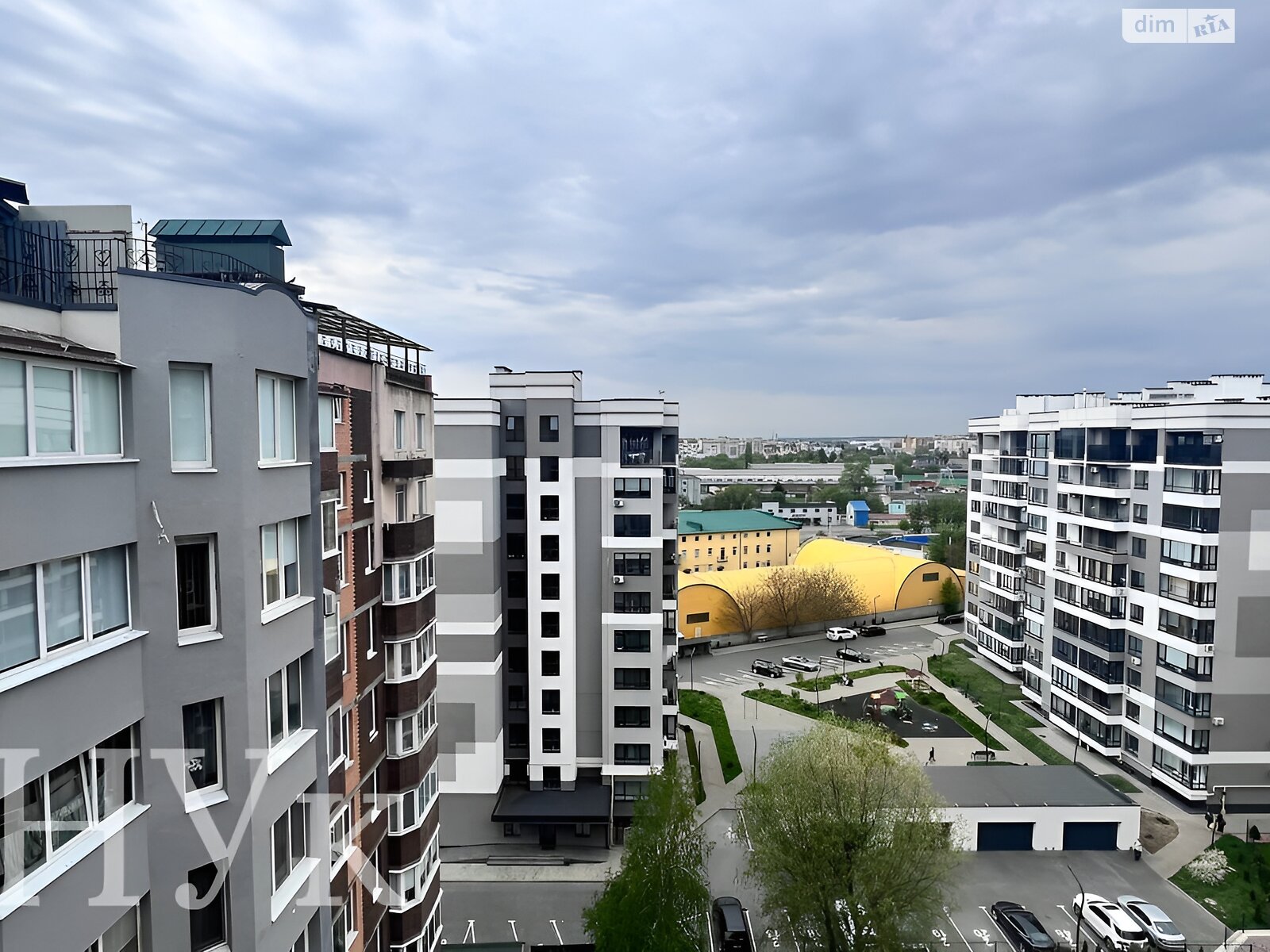 Продажа двухкомнатной квартиры в Луцке, на ул. Олеся Гончара 3, район 55 микрорайон фото 1 Продажа двухкомнатной квартиры в Луцке, на ул. Олеся Гончара 3, район 55 микрорайон фото 1
