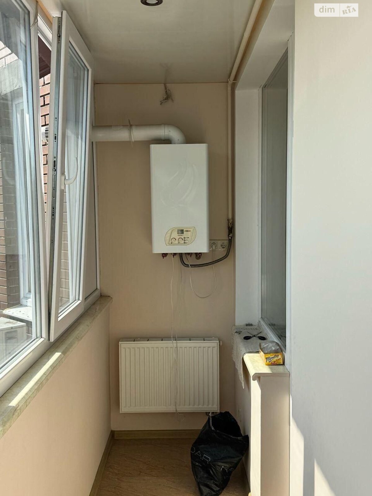 Продаж трикімнатної квартири в Луцьку, на вул. Олеся Гончара 3, район 55 мікрорайон фото 1