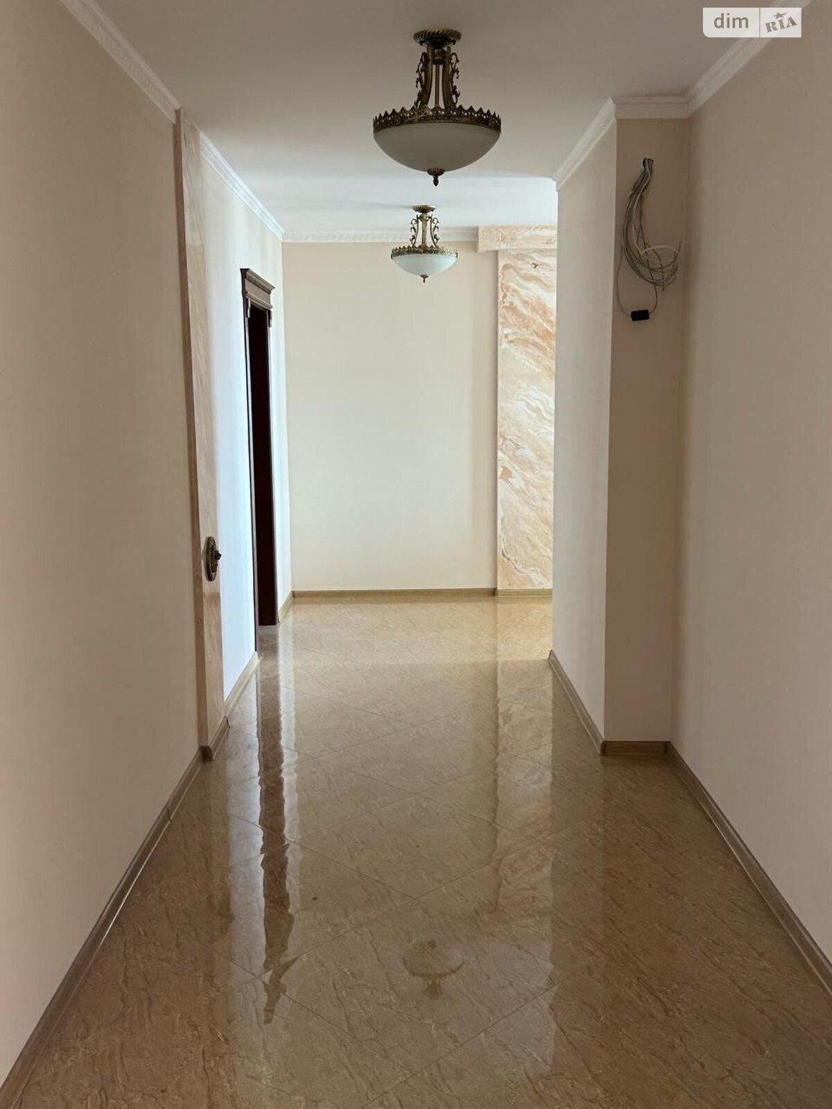 Продаж трикімнатної квартири в Луцьку, на вул. Олеся Гончара 3, район 55 мікрорайон фото 1