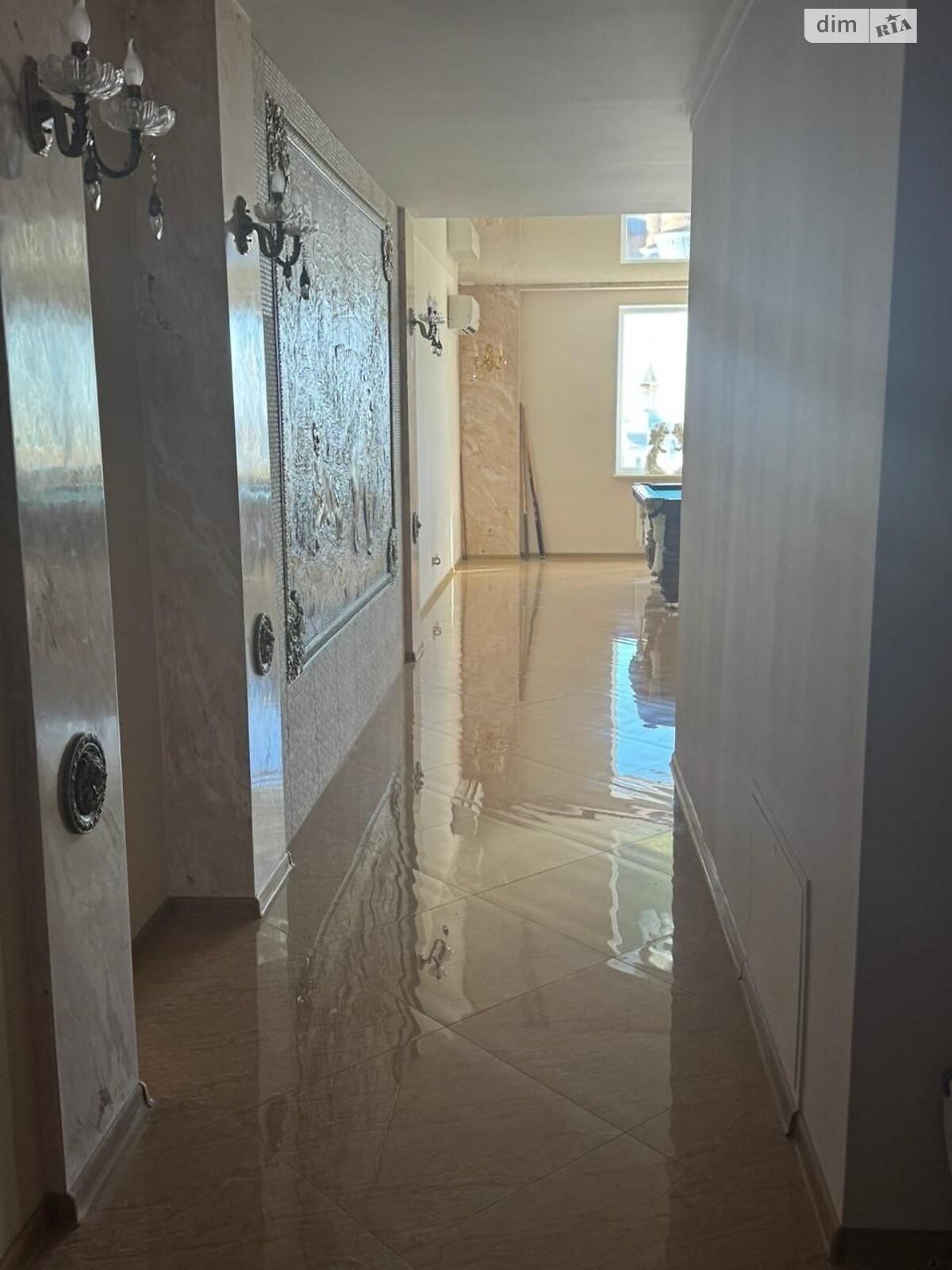 Продаж трикімнатної квартири в Луцьку, на вул. Олеся Гончара 3, район 55 мікрорайон фото 1