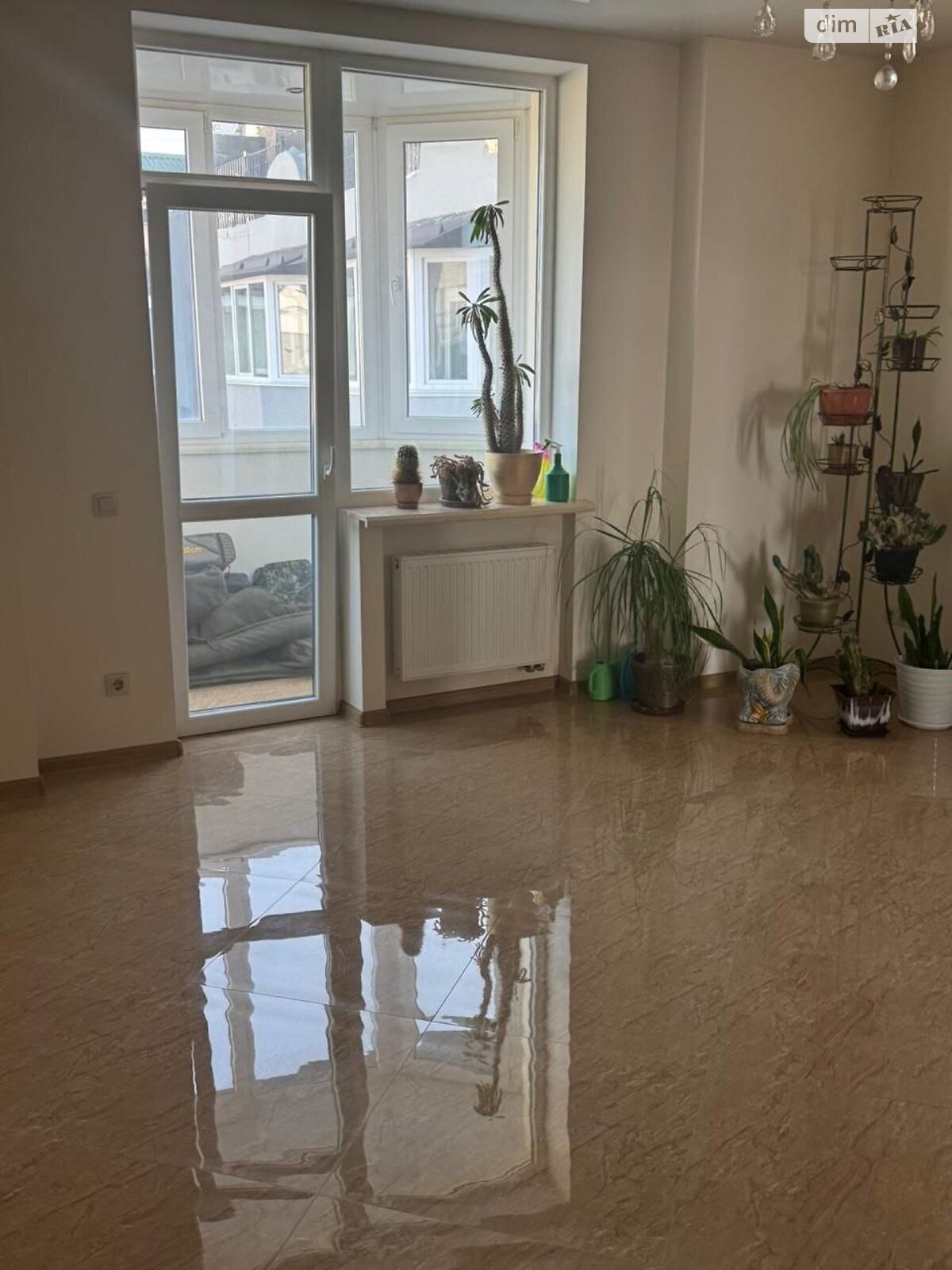 Продаж трикімнатної квартири в Луцьку, на вул. Олеся Гончара 3, район 55 мікрорайон фото 1