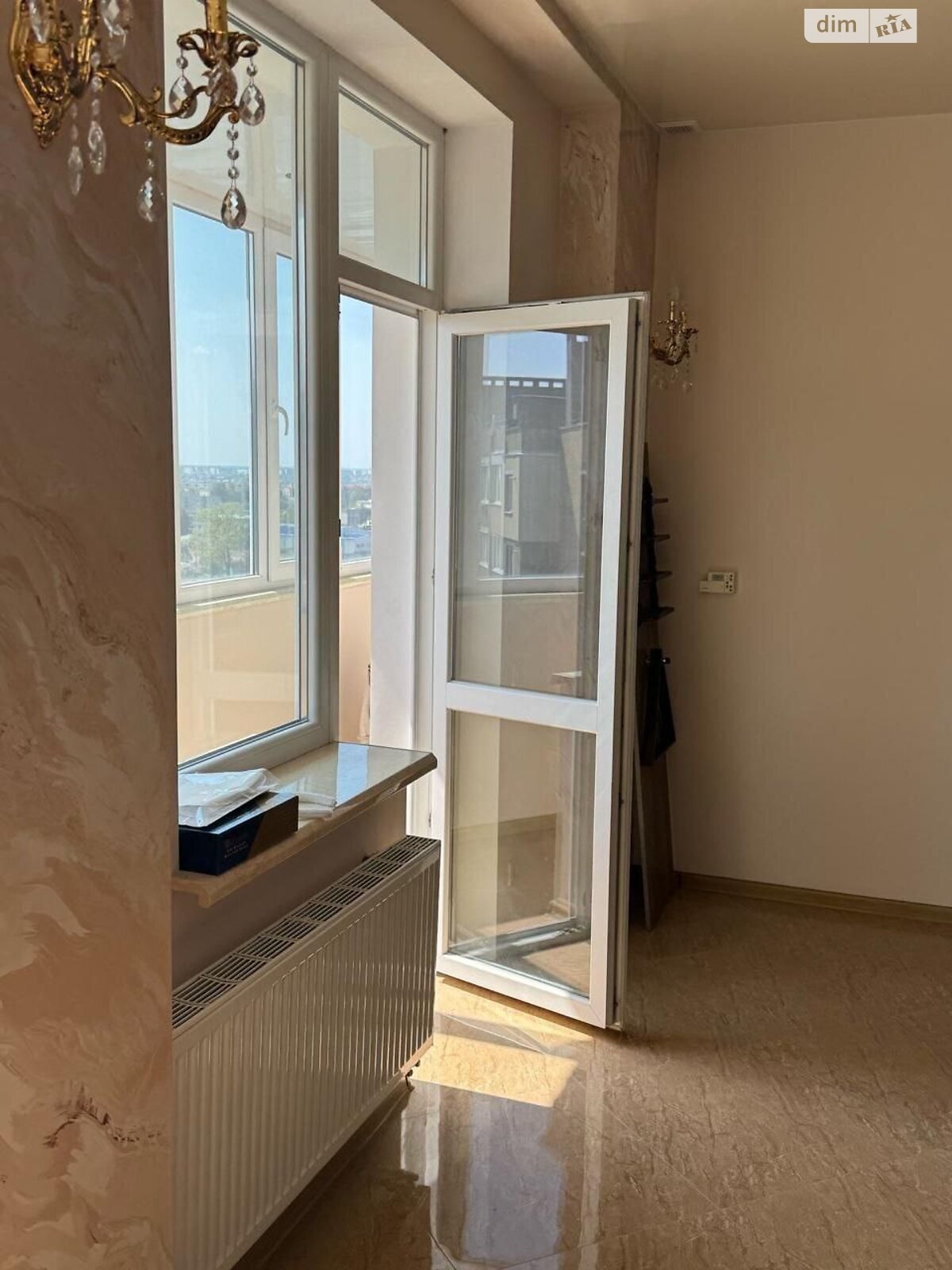 Продаж трикімнатної квартири в Луцьку, на вул. Олеся Гончара 3, район 55 мікрорайон фото 1