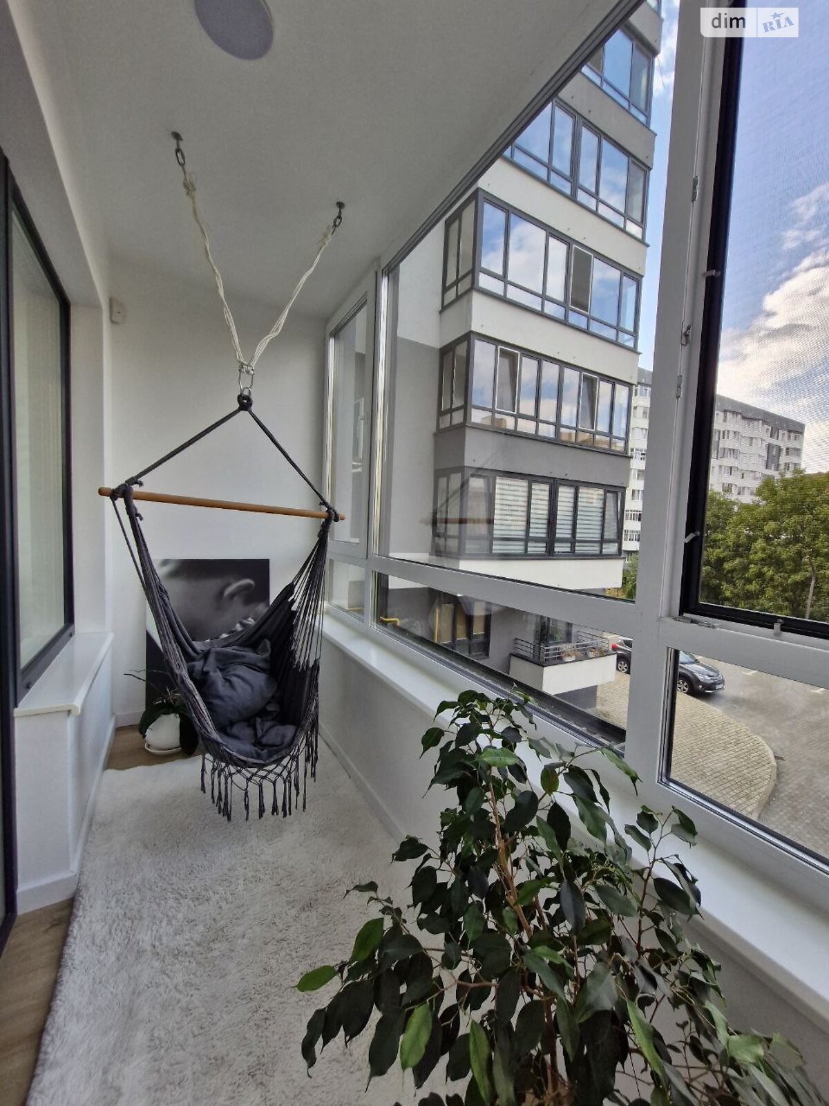 Продаж двокімнатної квартири в Луцьку, на вул. Олеся Гончара, район 55 мікрорайон фото 1