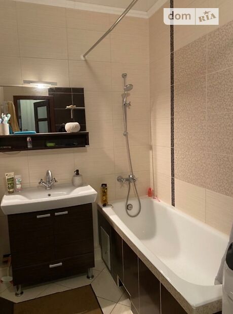 Продажа трехкомнатной квартиры в Луцке, на ул. Арцеулова 20, кв. 10, район Центр фото 1 Продажа трехкомнатной квартиры в Луцке, на ул. Арцеулова 20, кв. 10, район Центр фото 1