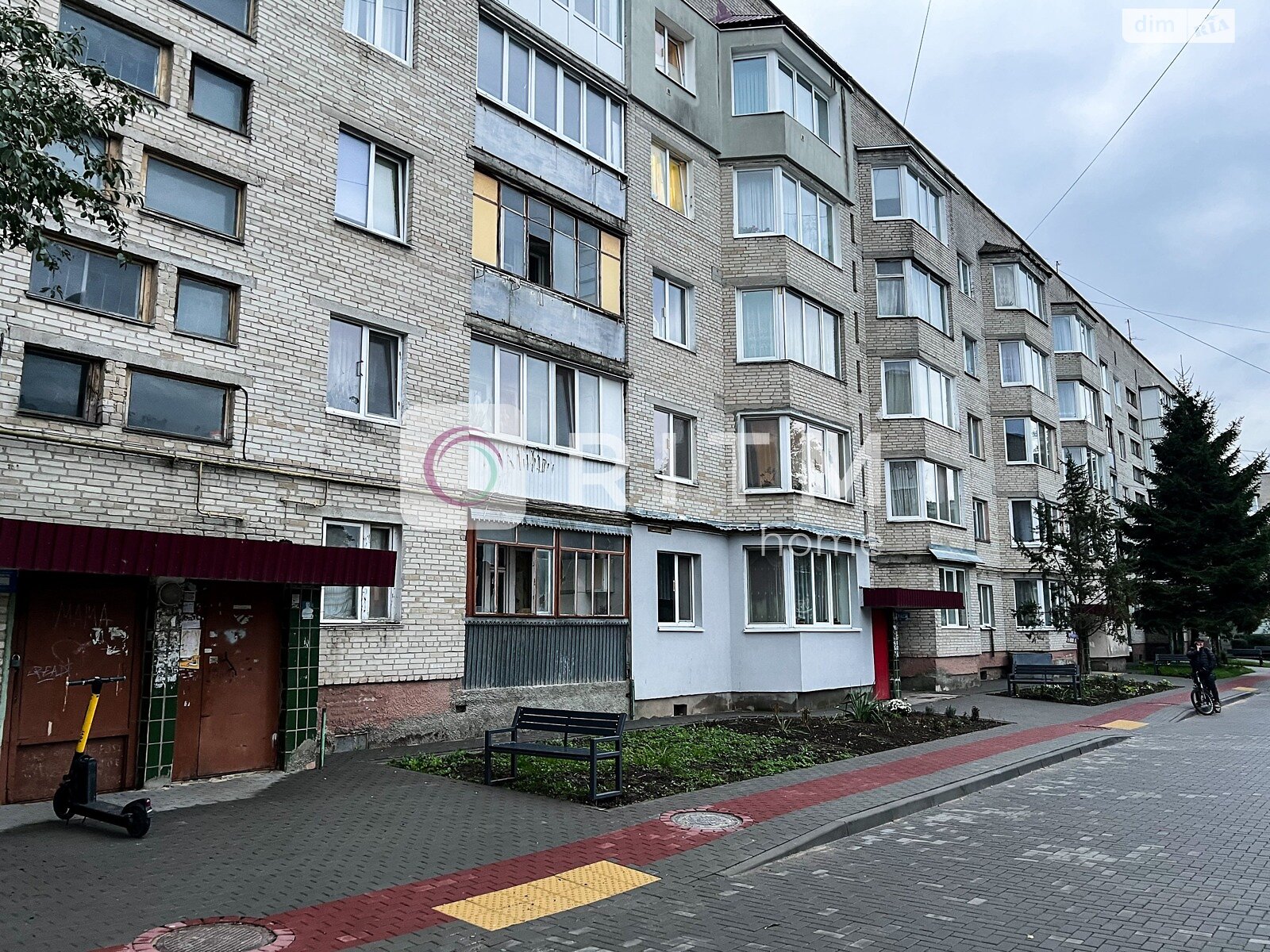 Продажа трехкомнатной квартиры в Луцке, на ул. Ковалевской Софьи, район Балка фото 1