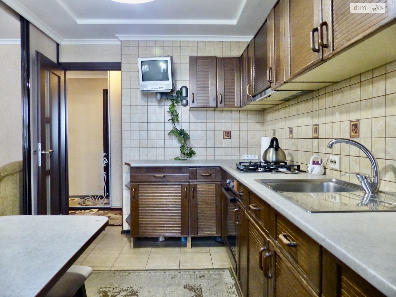 Продажа четырехкомнатной квартиры в Луцке, на ул. Шота Руставели, район ГПЗ фото 1