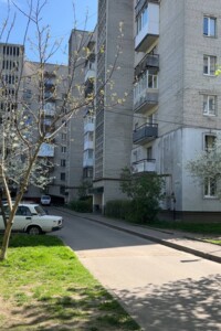 Продажа трехкомнатной квартиры в Луцке, на ул. Шота Руставели 13, район ГПЗ фото 2