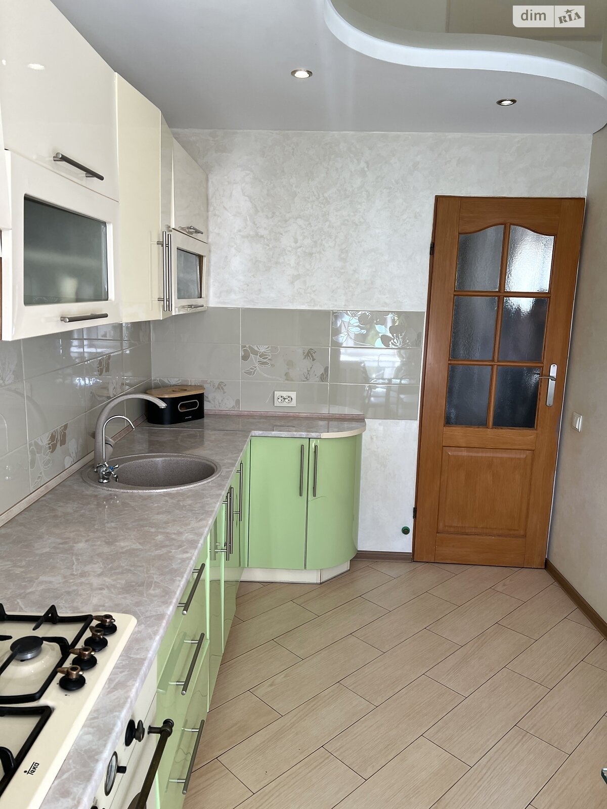 Продаж чотирикімнатної квартири в Луцьку, на вул. Шота Руставелі, район ГПЗ фото 1 Продаж чотирикімнатної квартири в Луцьку, на вул. Шота Руставелі, район ГПЗ фото 1