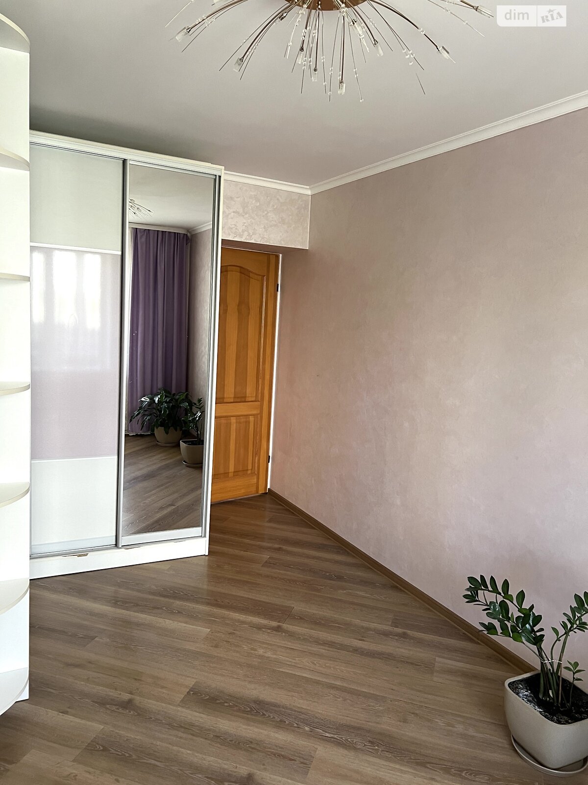 Продаж чотирикімнатної квартири в Луцьку, на вул. Шота Руставелі, район ГПЗ фото 1 Продаж чотирикімнатної квартири в Луцьку, на вул. Шота Руставелі, район ГПЗ фото 1