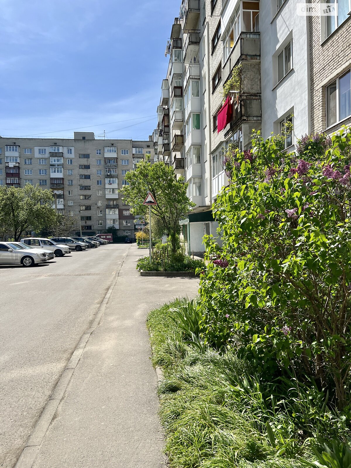 Продаж чотирикімнатної квартири в Луцьку, на вул. Шота Руставелі, район ГПЗ фото 1 Продаж чотирикімнатної квартири в Луцьку, на вул. Шота Руставелі, район ГПЗ фото 1