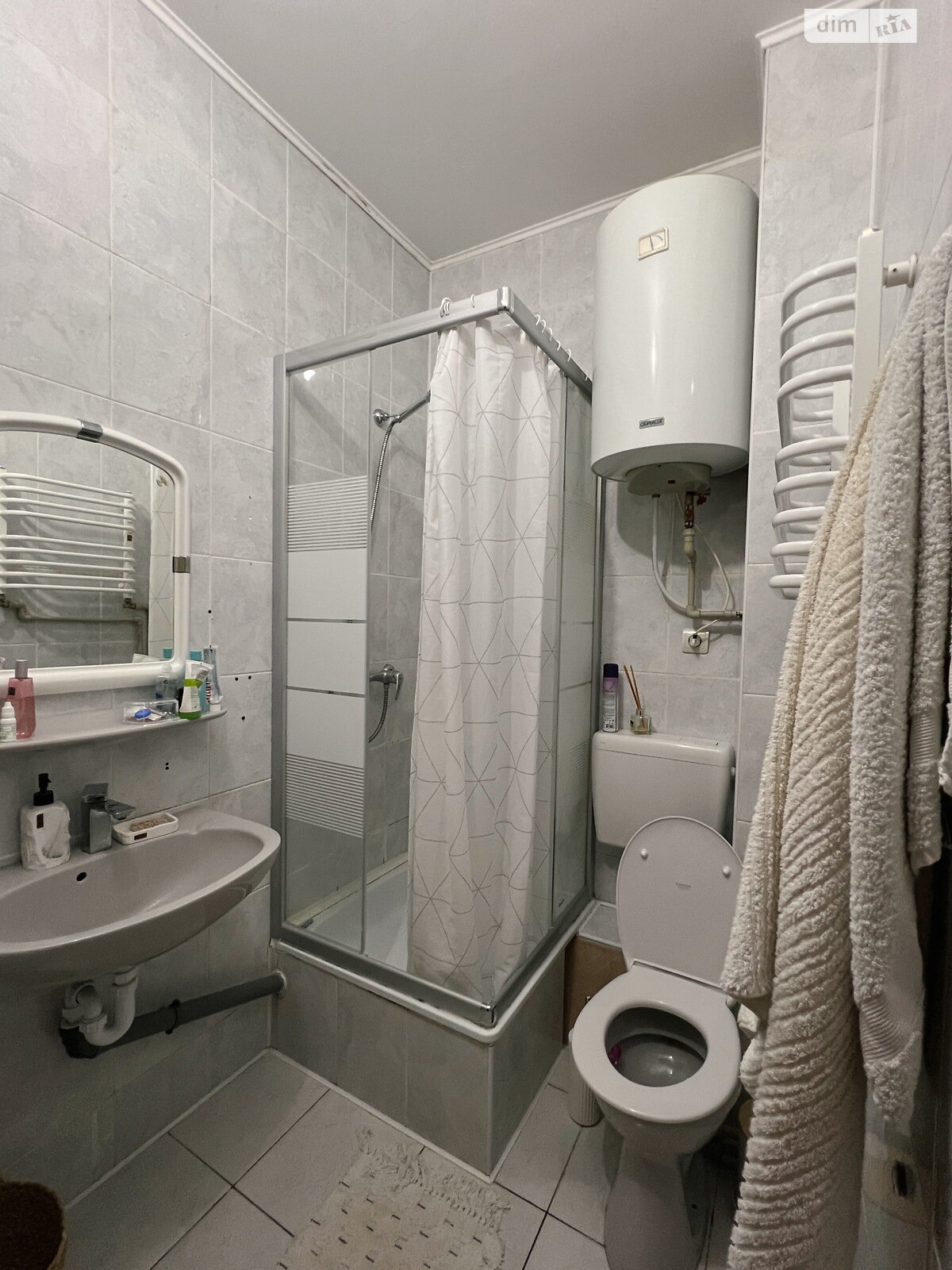 Продажа трехкомнатной квартиры в Луцке, на ул. Карбышева, район Гуща фото 1 Продажа трехкомнатной квартиры в Луцке, на ул. Карбышева, район Гуща фото 1