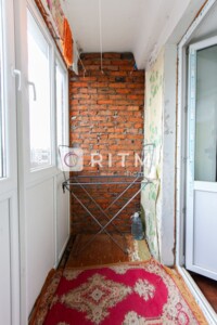 Продажа двухкомнатной квартиры в Луцке, на ул. Конякина, район Гуща фото 2