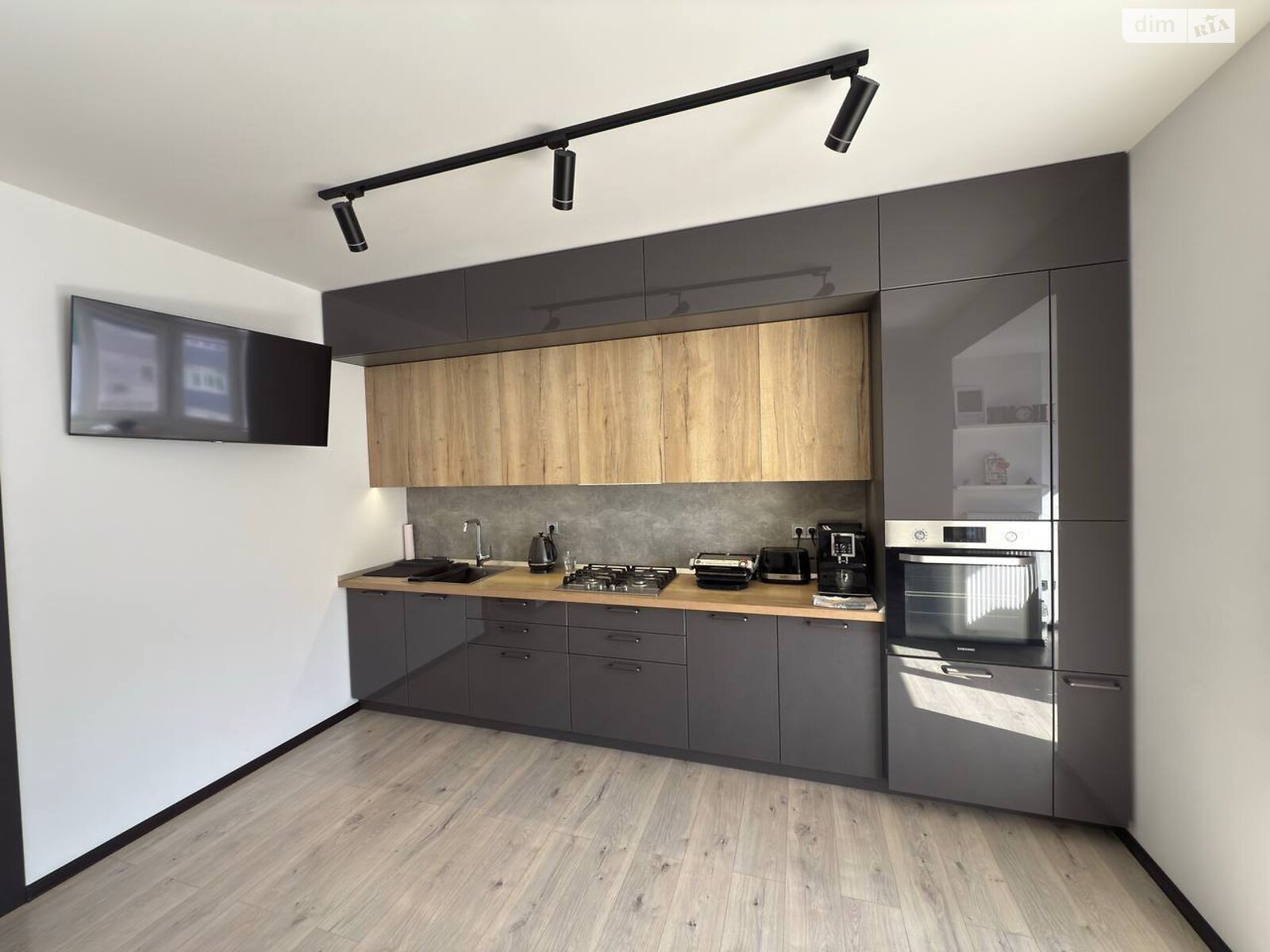 Продажа двухкомнатной квартиры в Луцке, на ул. Конякина 3А, район Гуща фото 1