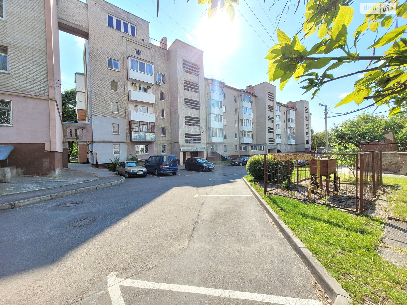 Продаж трикімнатної квартири в Луцьку, на вул. Захисників України 20А, район Гуща фото 1 Продаж трикімнатної квартири в Луцьку, на вул. Захисників України 20А, район Гуща фото 1