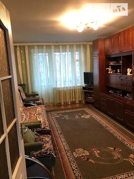 Продажа двухкомнатной квартиры в Луцке, на ул. Мира 4 район Красное фото 1 Продажа двухкомнатной квартиры в Луцке, на ул. Мира 4 район Красное фото 1