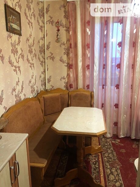 Продажа двухкомнатной квартиры в Луцке, на ул. Мира 4 район Красное фото 1 Продажа двухкомнатной квартиры в Луцке, на ул. Мира 4 район Красное фото 1