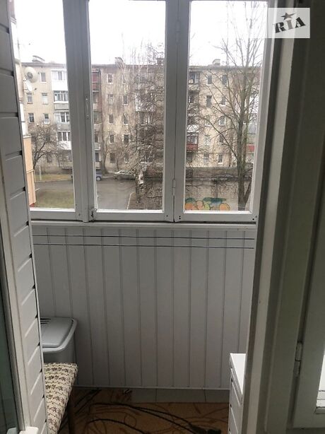 Продажа двухкомнатной квартиры в Луцке, на ул. Мира 4 район Красное фото 1 Продажа двухкомнатной квартиры в Луцке, на ул. Мира 4 район Красное фото 1