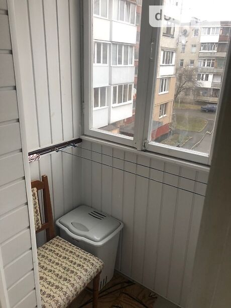 Продажа двухкомнатной квартиры в Луцке, на ул. Мира 4 район Красное фото 1 Продажа двухкомнатной квартиры в Луцке, на ул. Мира 4 район Красное фото 1