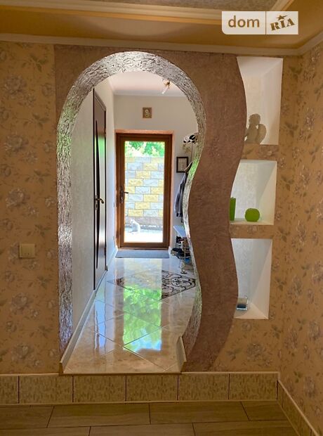 Продаж чотирикімнатної квартири в Луцьку, на Першотравнева 18а, район Липини фото 1 Продаж чотирикімнатної квартири в Луцьку, на Першотравнева 18а, район Липини фото 1
