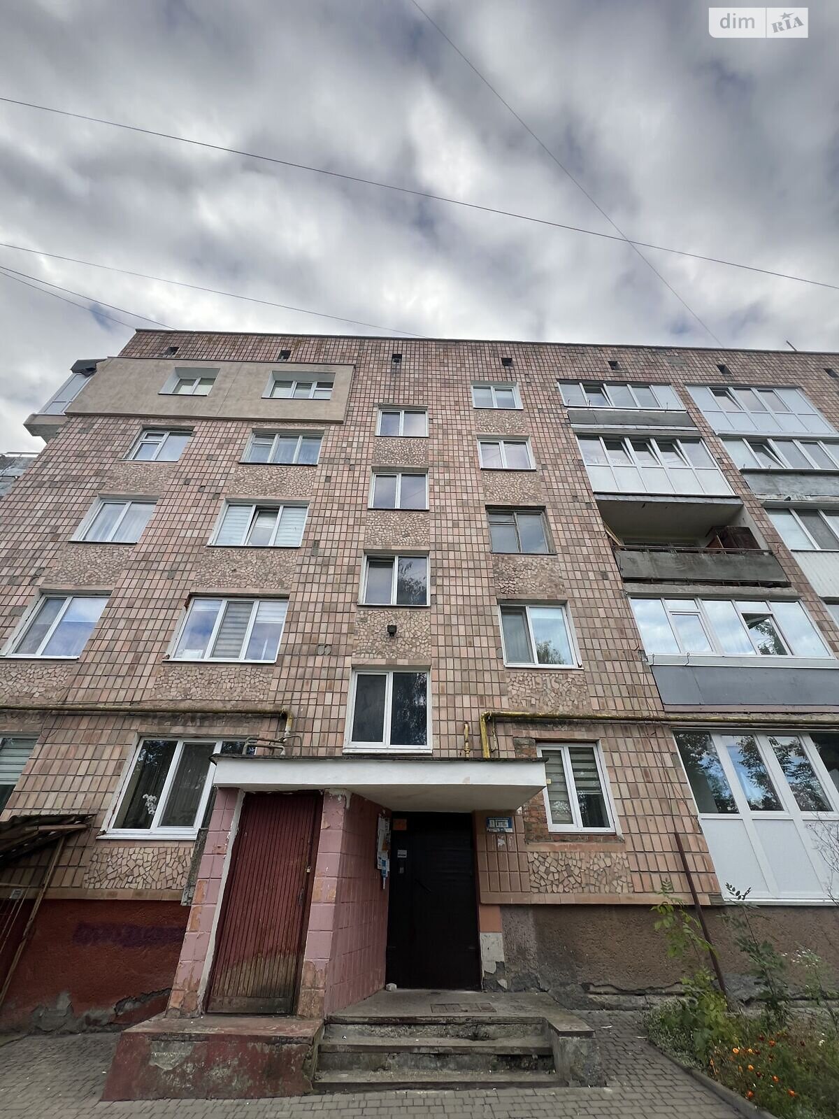 Продажа трехкомнатной квартиры в Луцке, на просп. Возрождение 20, район Теремно фото 1 Продажа трехкомнатной квартиры в Луцке, на просп. Возрождение 20, район Теремно фото 1
