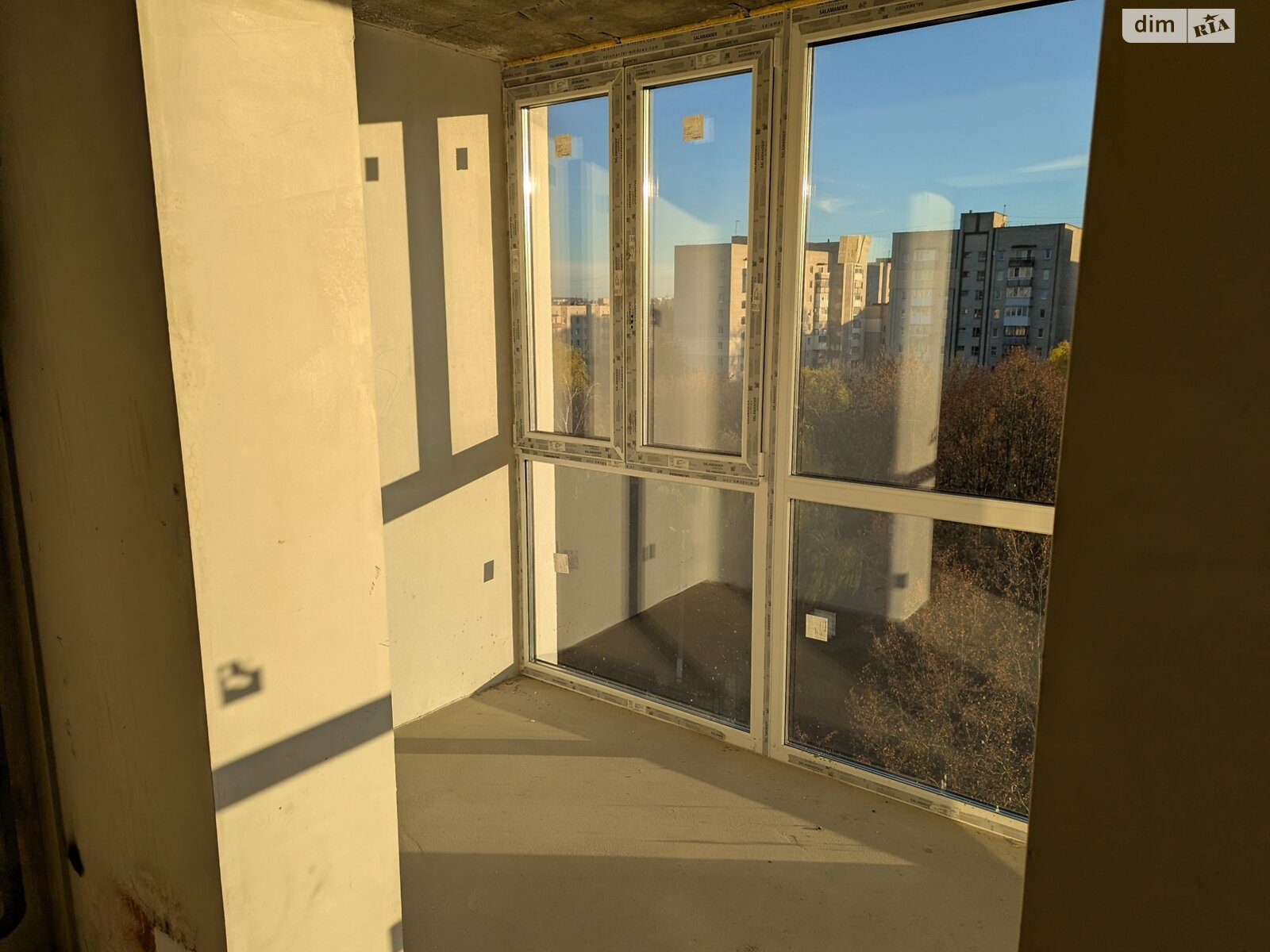 Продажа однокомнатной квартиры в Луцке, на просп. Возрождение 32, кв. 27, район Теремно фото 1