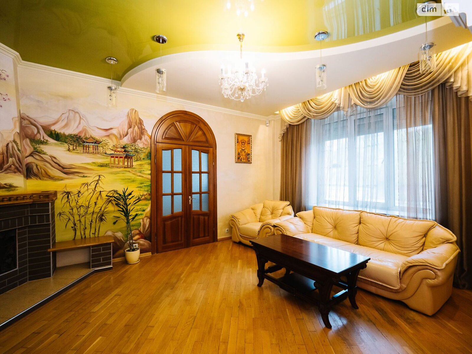 Продажа пятикомнатной квартиры в Луцке, на ул. Александра Валенты 6, кв. 5, район Центр фото 1