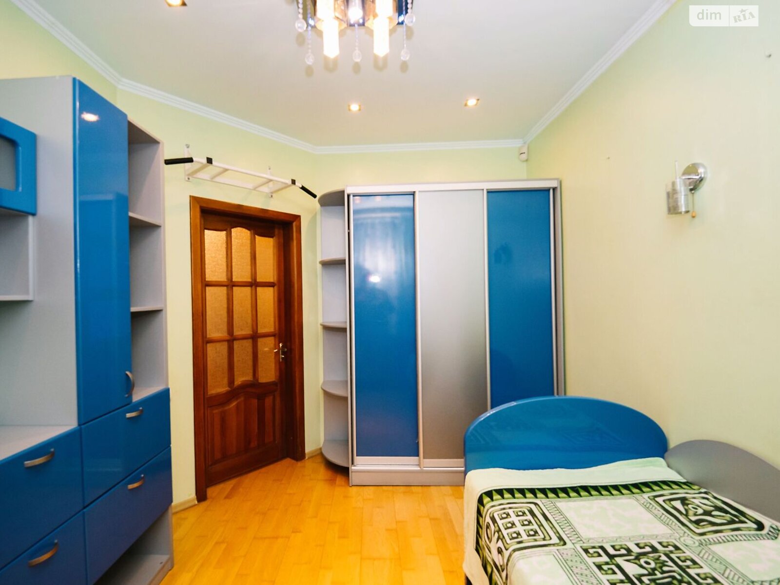 Продажа пятикомнатной квартиры в Луцке, на ул. Александра Валенты 6, кв. 5, район Центр фото 1