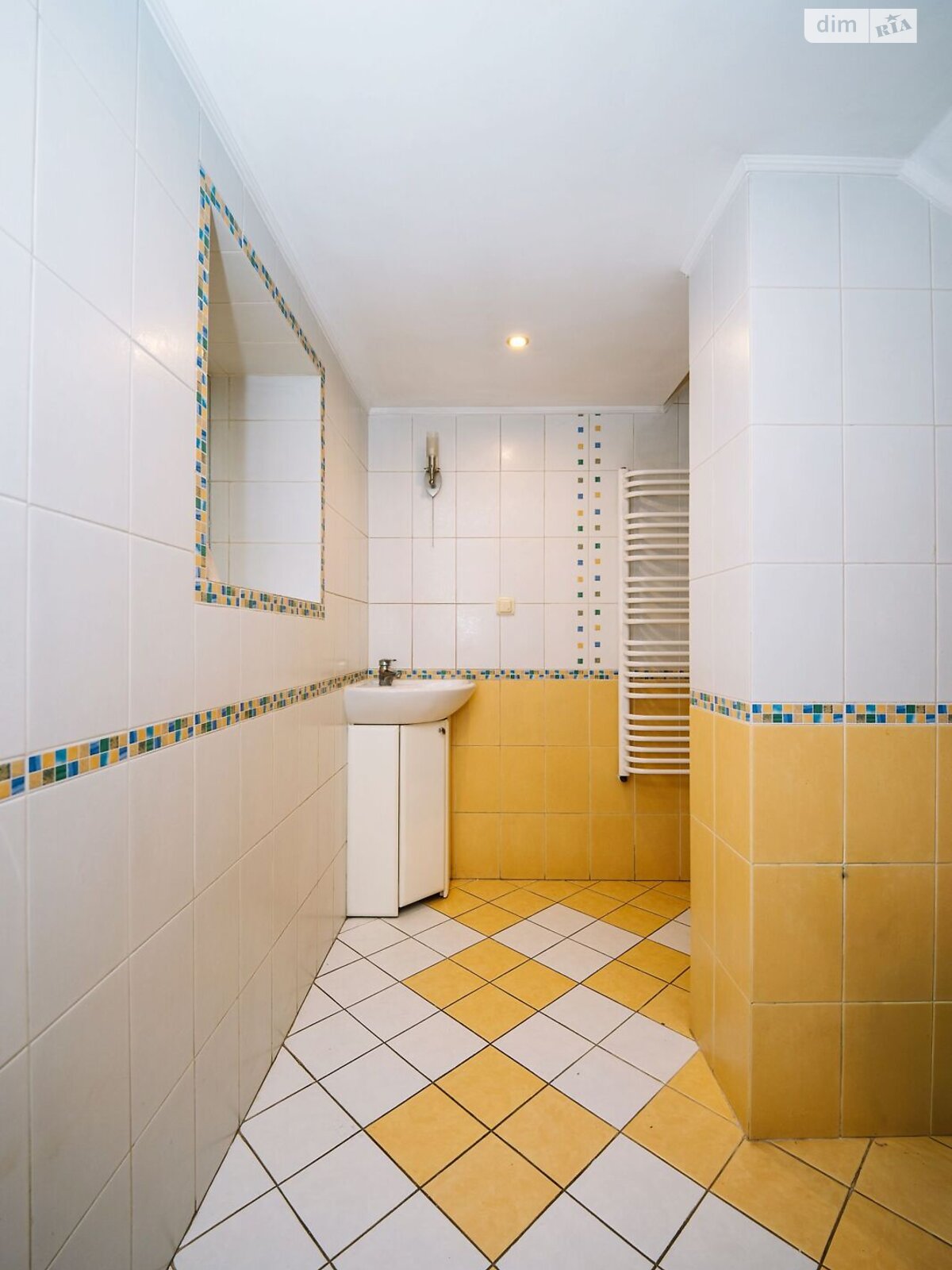 Продажа пятикомнатной квартиры в Луцке, на ул. Александра Валенты 6, кв. 5, район Центр фото 1