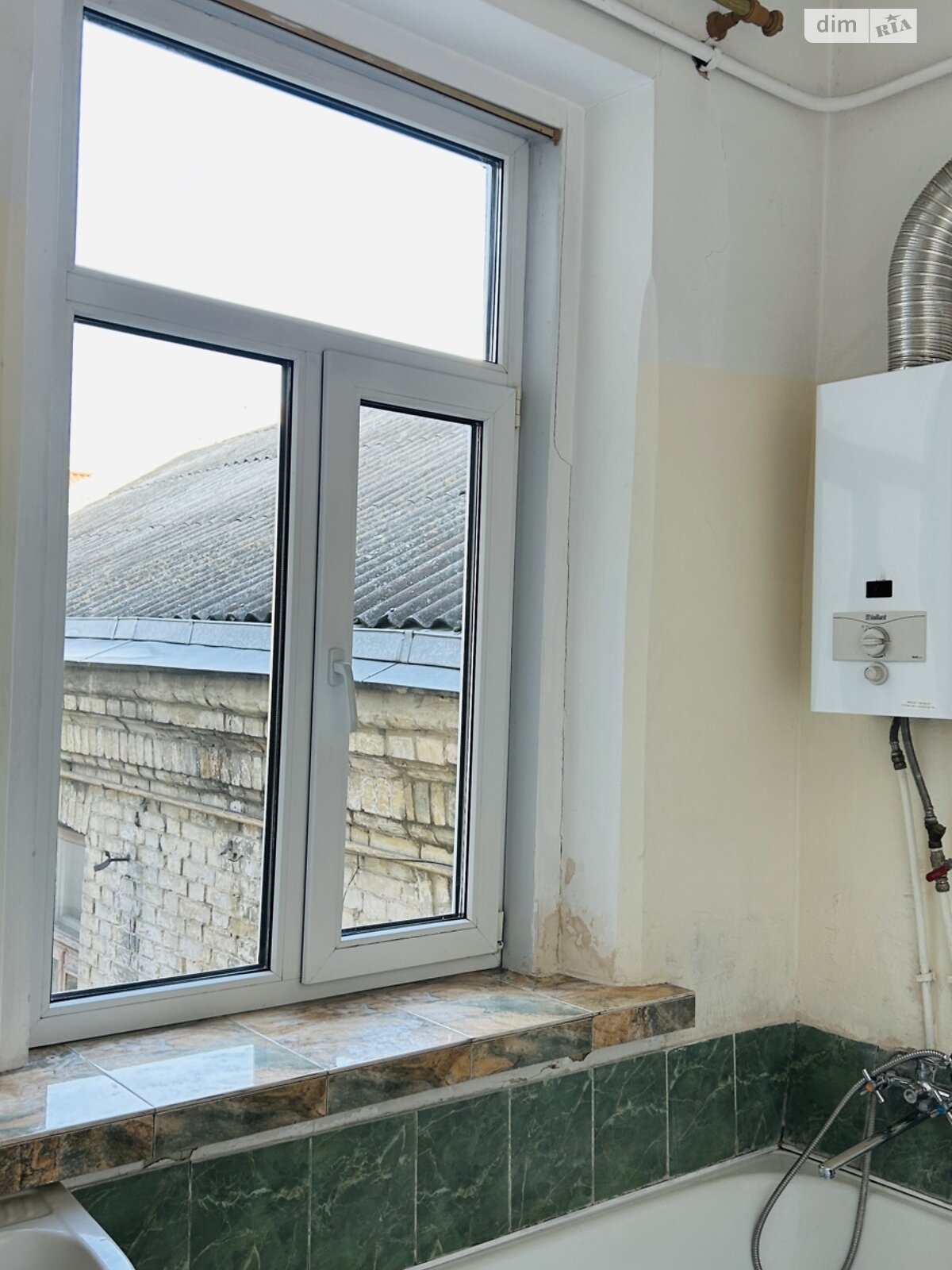 Продаж двокімнатної квартири в Луцьку, на вул. Богдана Хмельницького 14, кв. 1, район Центр фото 1