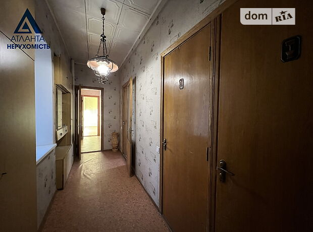 Продаж трикімнатної квартири в Луцьку, на вул. Лесі Українки 32, район Центр фото 1 Продаж трикімнатної квартири в Луцьку, на вул. Лесі Українки 32, район Центр фото 1