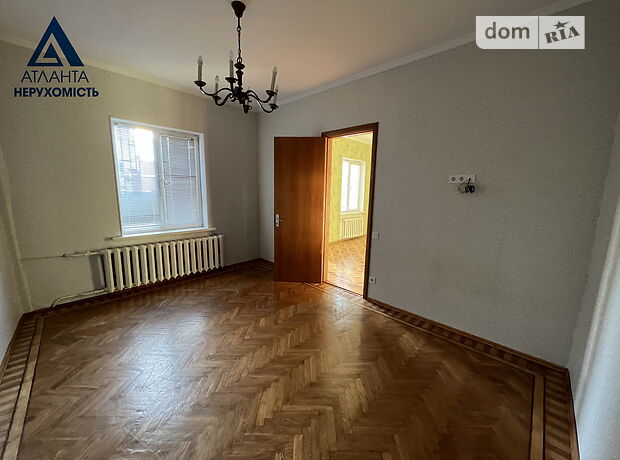 Продаж трикімнатної квартири в Луцьку, на вул. Лесі Українки 32, район Центр фото 1 Продаж трикімнатної квартири в Луцьку, на вул. Лесі Українки 32, район Центр фото 1