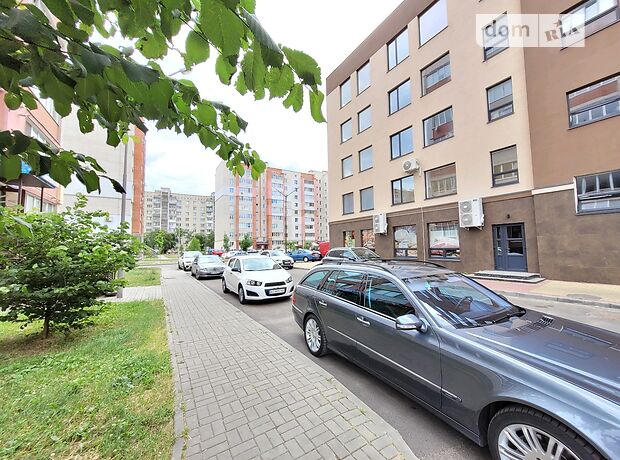 Продажа трехкомнатной квартиры в Луцке, на ул. Арцеулова 14, район Центр фото 1 Продажа трехкомнатной квартиры в Луцке, на ул. Арцеулова 14, район Центр фото 1