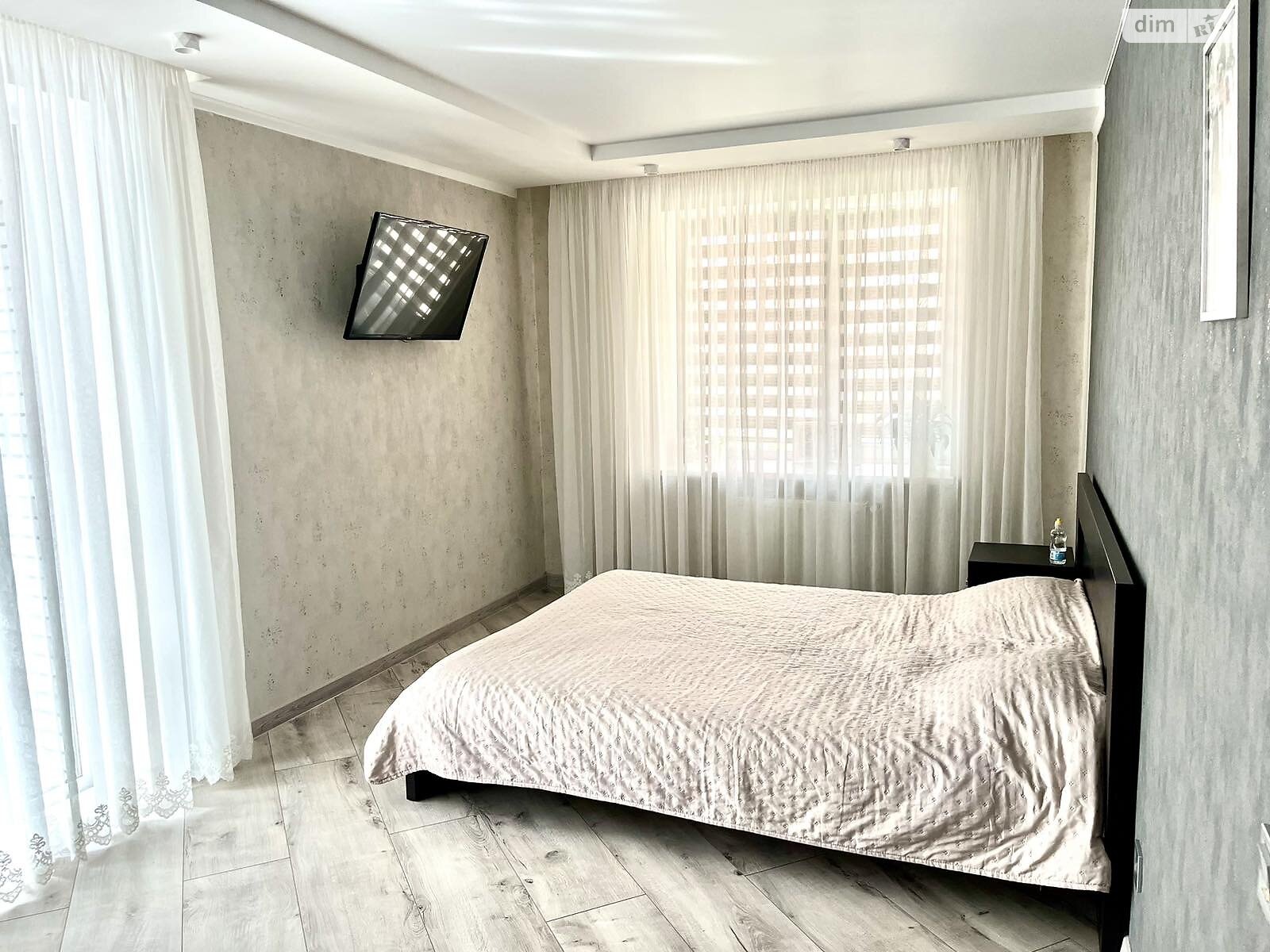 Продажа трехкомнатной квартиры в Луцке, на ул. Франко Ивана 61, район Центр фото 1 Продажа трехкомнатной квартиры в Луцке, на ул. Франко Ивана 61, район Центр фото 1