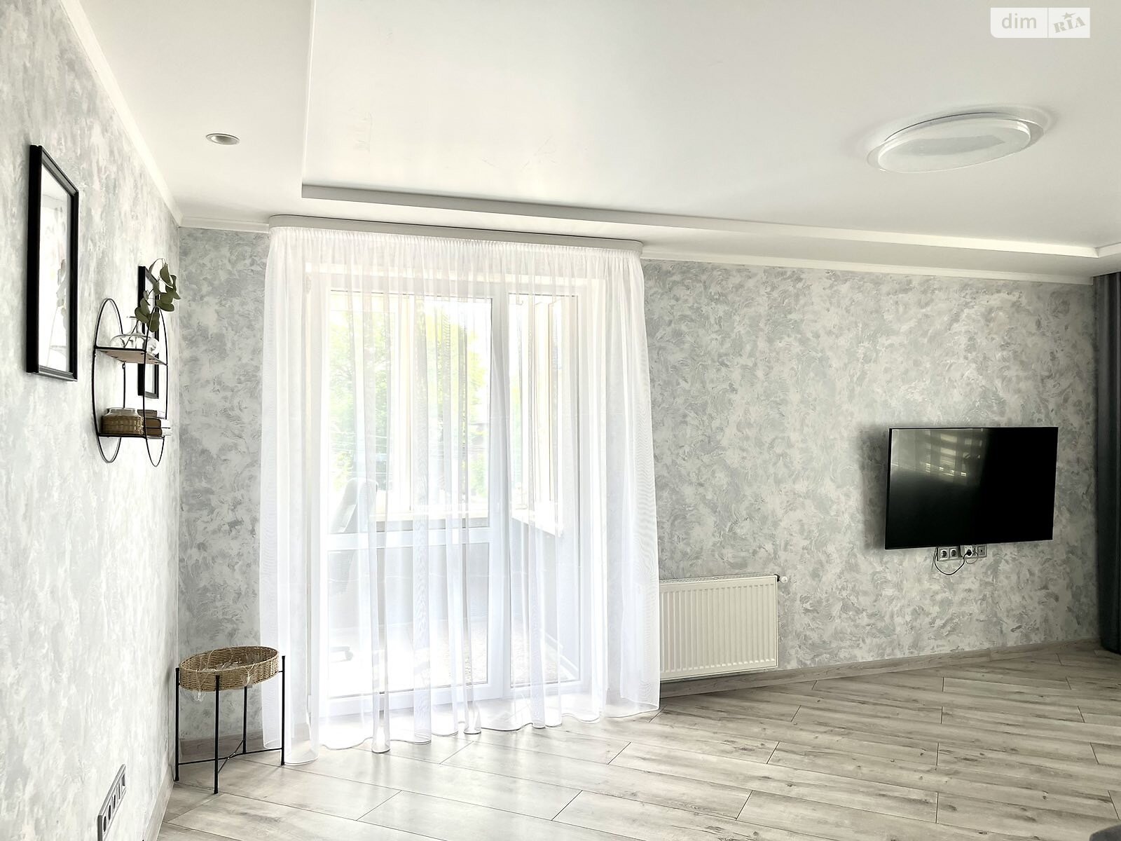 Продажа трехкомнатной квартиры в Луцке, на ул. Франко Ивана 61, район Центр фото 1 Продажа трехкомнатной квартиры в Луцке, на ул. Франко Ивана 61, район Центр фото 1