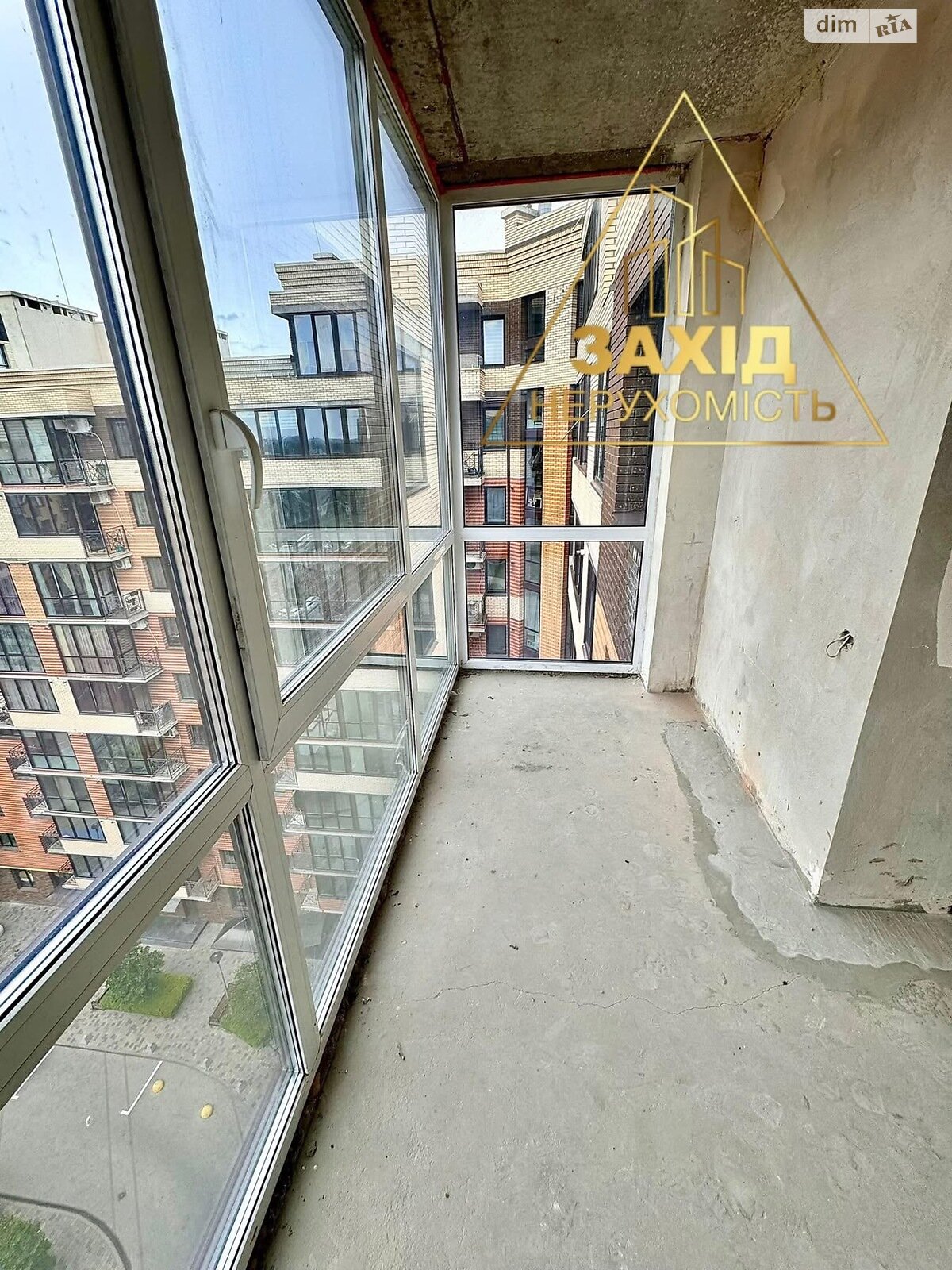 Продажа трехкомнатной квартиры в Луцке, на ул. Франко Ивана, район Центр фото 1 Продажа трехкомнатной квартиры в Луцке, на ул. Франко Ивана, район Центр фото 1