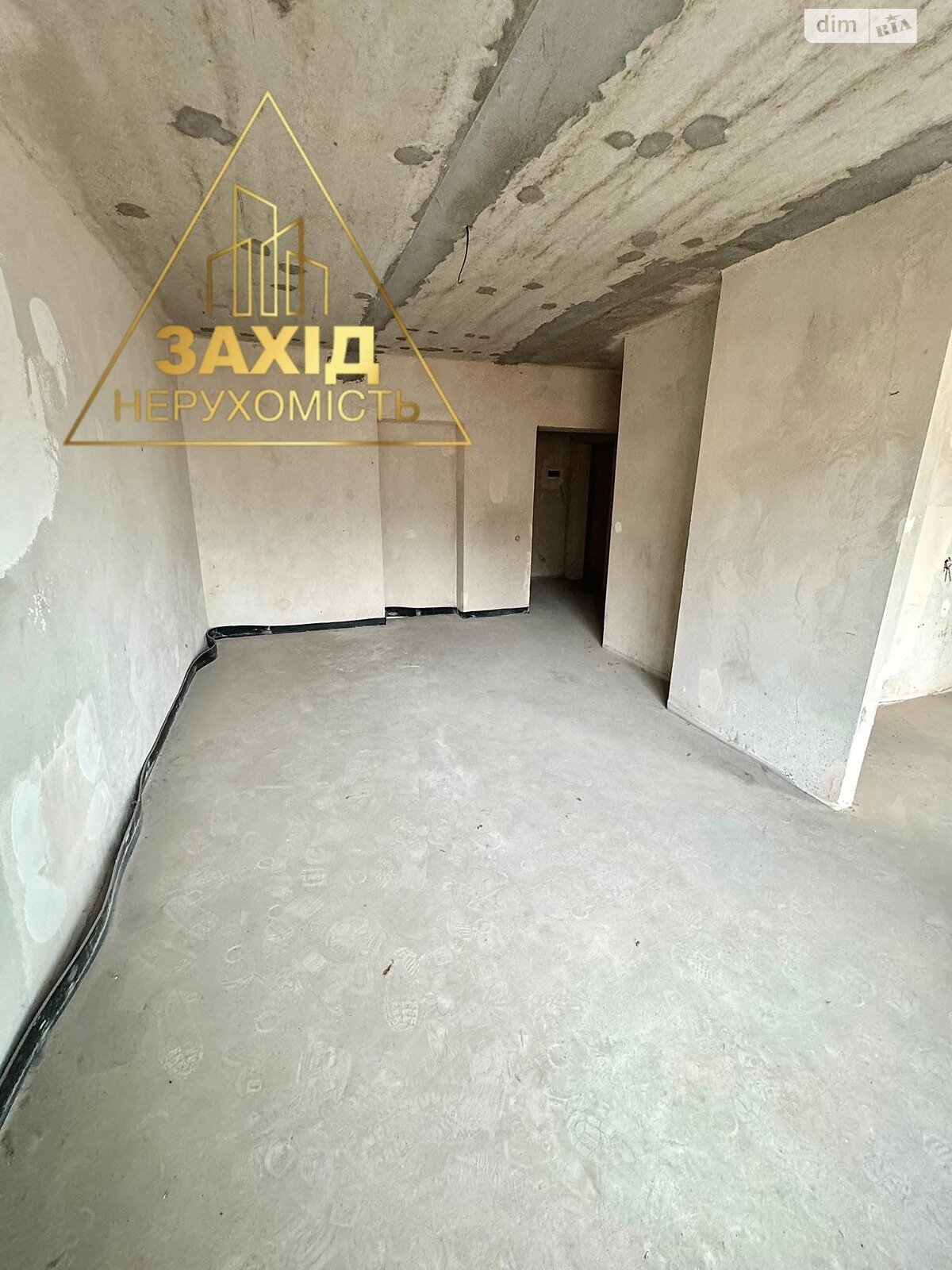 Продажа трехкомнатной квартиры в Луцке, на ул. Франко Ивана, район Центр фото 1 Продажа трехкомнатной квартиры в Луцке, на ул. Франко Ивана, район Центр фото 1