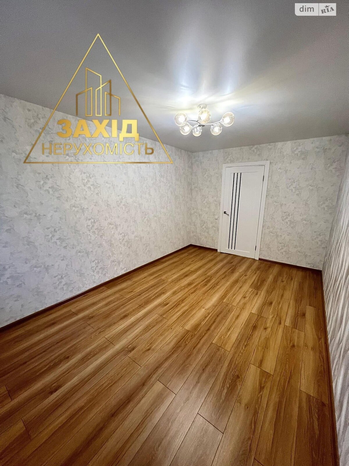 Продаж двокімнатної квартири в Луцьку, на майд. Грушевського, район Центр фото 1 Продаж двокімнатної квартири в Луцьку, на майд. Грушевського, район Центр фото 1