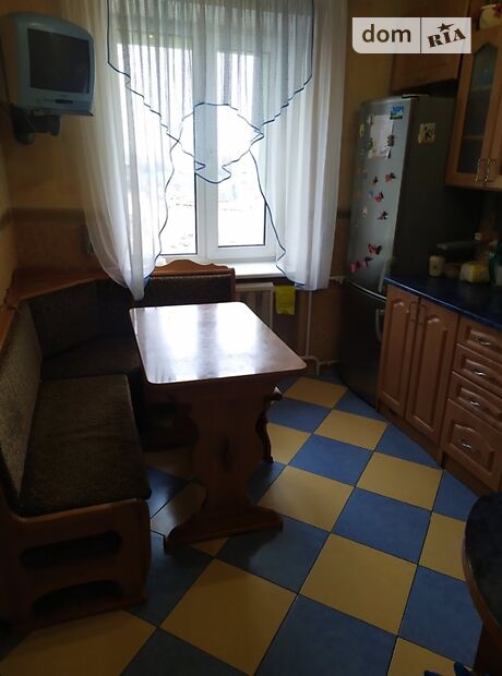 Продаж чотирикімнатної квартири в Луцьку, на майд. Київський 6, район Центр фото 1 Продаж чотирикімнатної квартири в Луцьку, на майд. Київський 6, район Центр фото 1