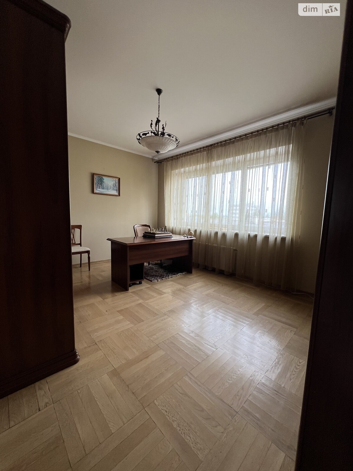 Продаж п`ятикімнатної квартири в Луцьку, на вул. Коперника, район Центр фото 1 Продаж п`ятикімнатної квартири в Луцьку, на вул. Коперника, район Центр фото 1