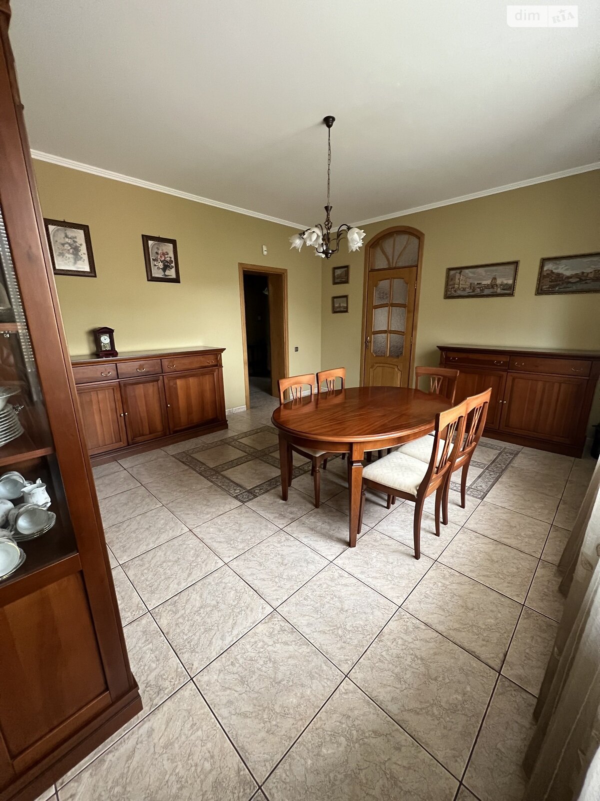 Продаж п`ятикімнатної квартири в Луцьку, на вул. Коперника, район Центр фото 1 Продаж п`ятикімнатної квартири в Луцьку, на вул. Коперника, район Центр фото 1