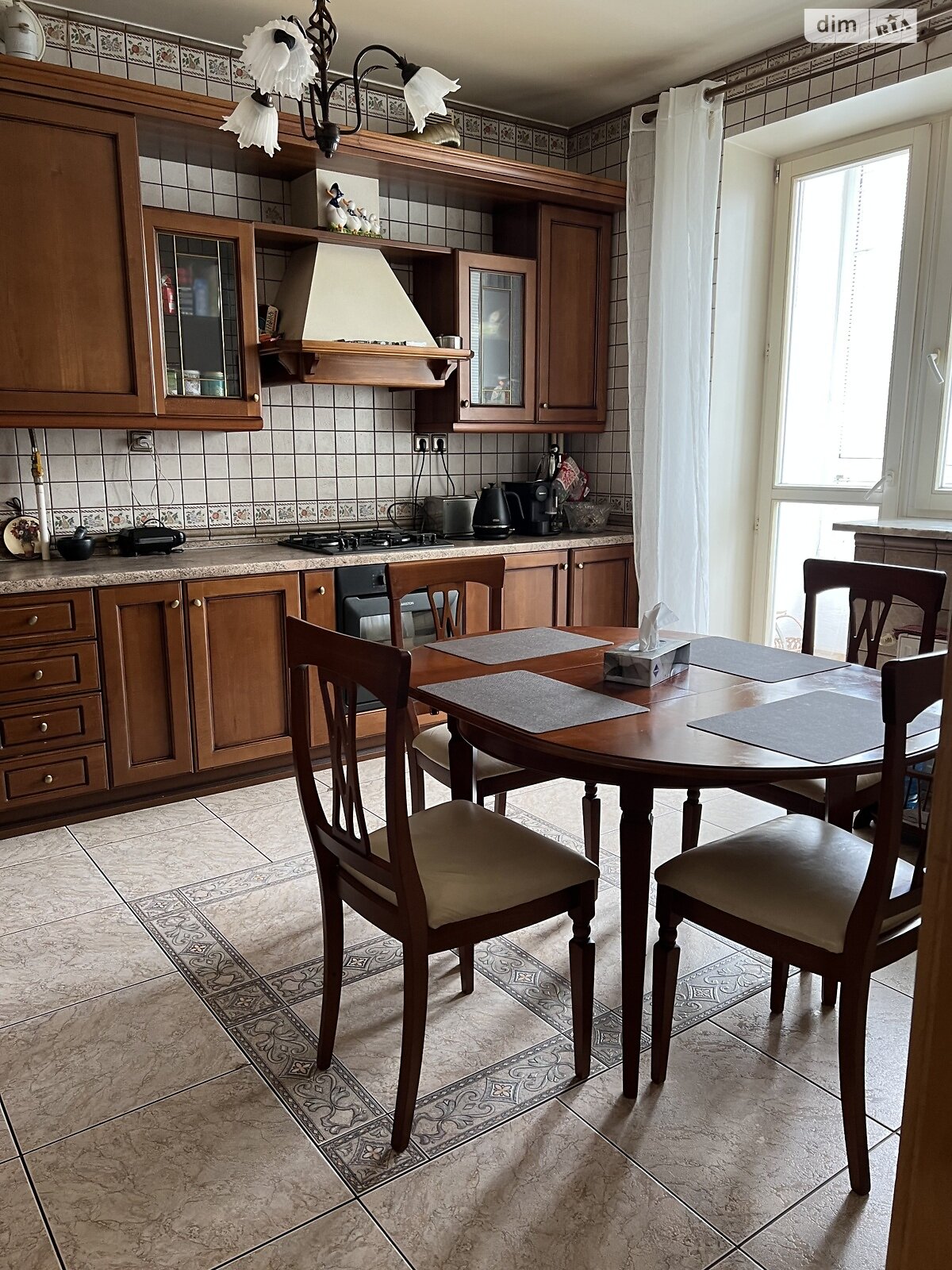 Продаж п`ятикімнатної квартири в Луцьку, на вул. Коперника, район Центр фото 1 Продаж п`ятикімнатної квартири в Луцьку, на вул. Коперника, район Центр фото 1
